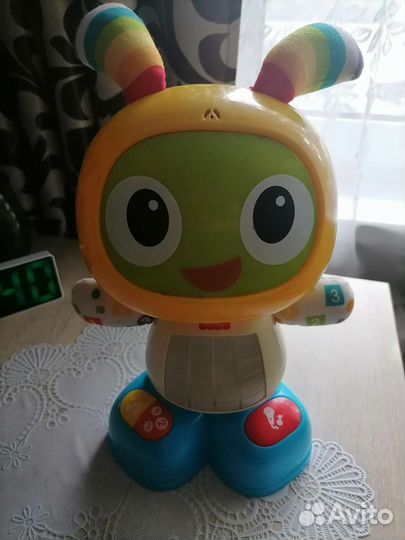 Игрушка робот