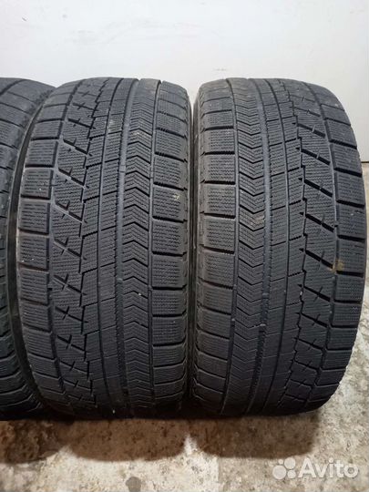 Bridgestone Blizzak VRX 255/45 R18 99S