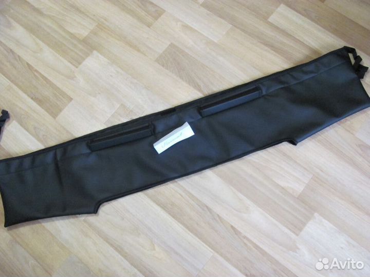 Кожаный дефлектор капота Ваз 2105 / 2107