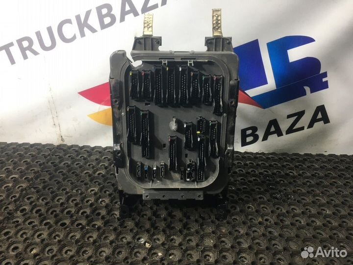 Блок предохранителей Renault Premium