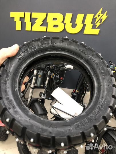 Покрышка шиповонная для электросамоката