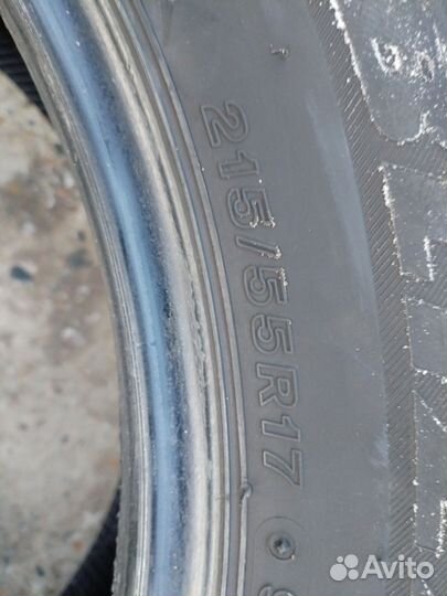 Bridgestone Blizzak VRX 215/55 R17 95