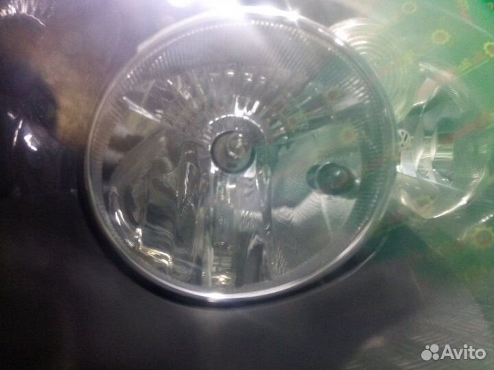 Фара левая Volkswagen Golf 6