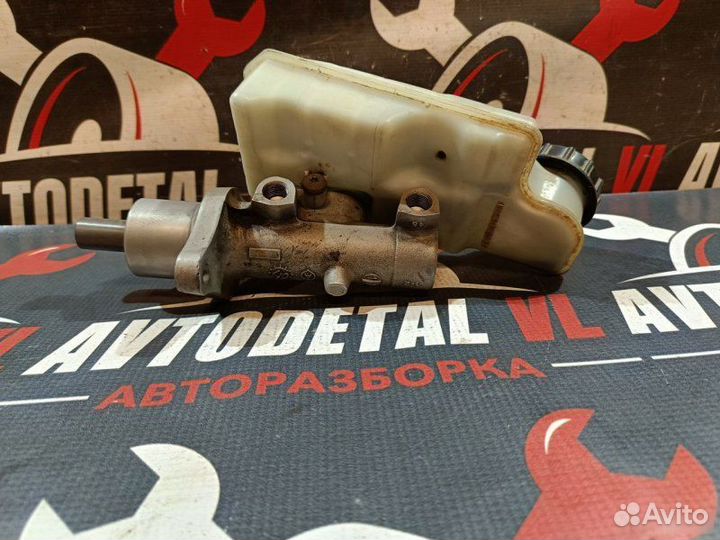 Главный тормозной цилиндр Ford Focus 2 седан