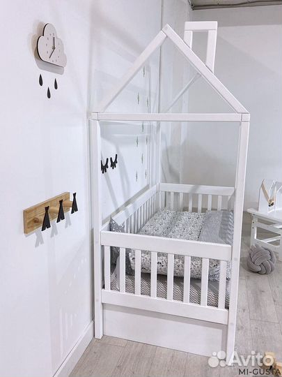 Стильная кровать-домик для детей