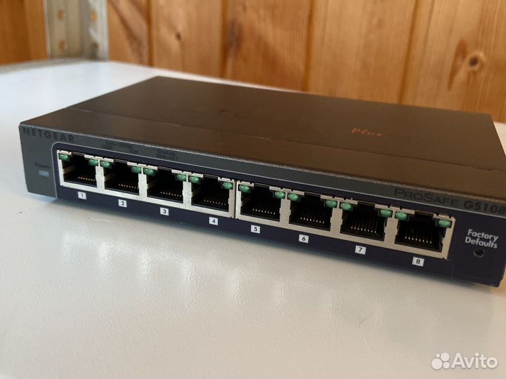 Сетевой коммутатор 8 портов Netgear ProSafe GS108e