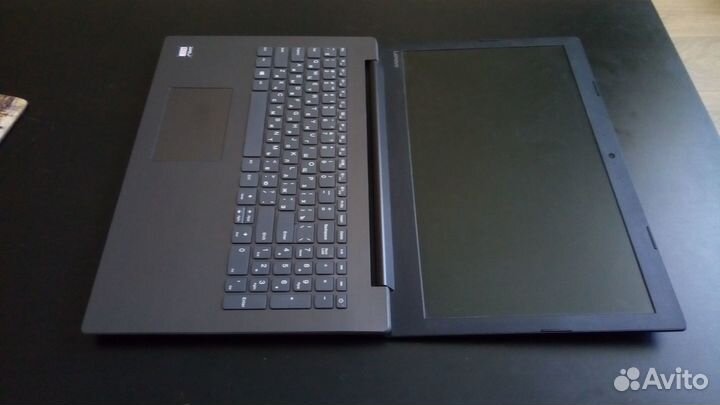 Lenovo ideapad 320-15AST