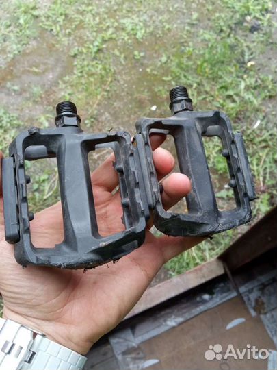 Педали для велосипеда