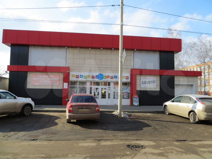 Торговая площадь, 680 м²