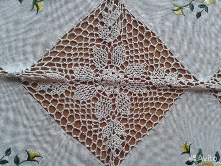 Скатерть, вышивка (новая)