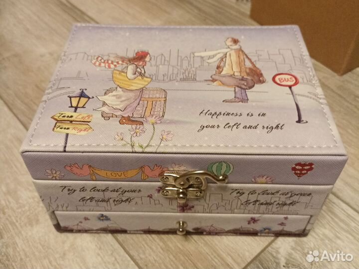 Шкатулка для украшений. Пр-во Франция. Новое