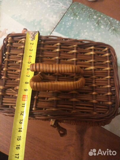 Плетённый сундучок