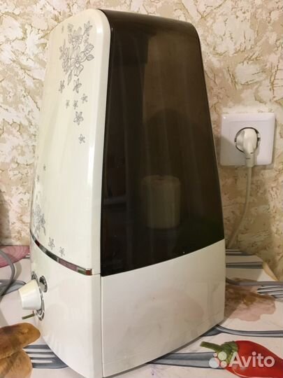 Увлажнитель Mystery MAH-2603