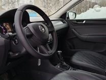 Skoda Rapid 1.6 AT, 2019, 211 000 км, с пробегом, цена 830 000 руб.