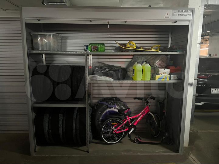 Машиноместо, 14 м²