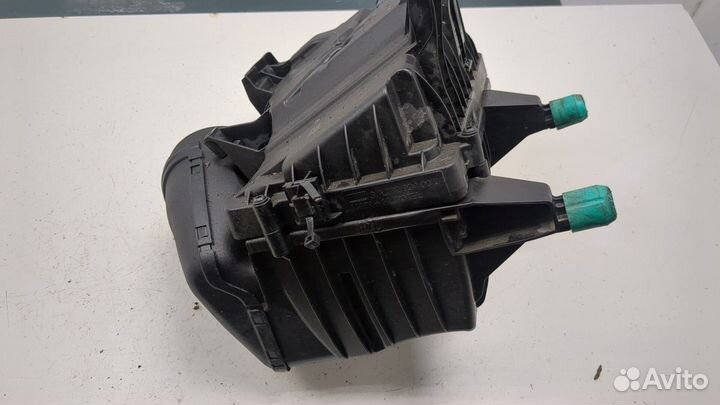 Корпус воздушного фильтра Mercedes A W177 2018, 2020