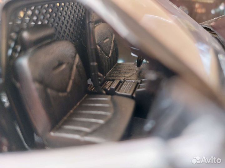 Модель автомобиля Ford Crown Victoria 1:24