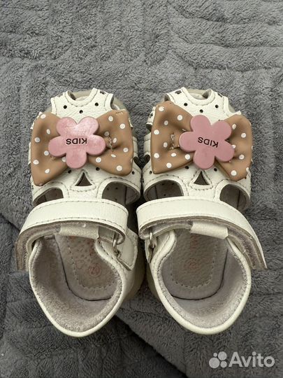 Сандалии для девочки 20р (12,5см)