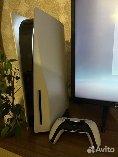 Продам PlayStation 5 в идеальном состоянии