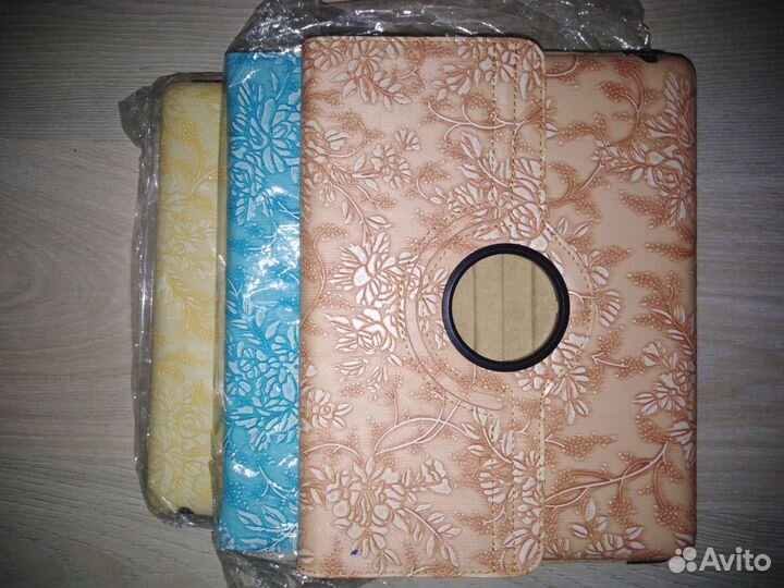 Чехол на iPad