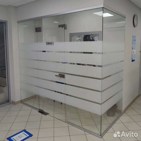 Срочный ремонт стеклянных дверей