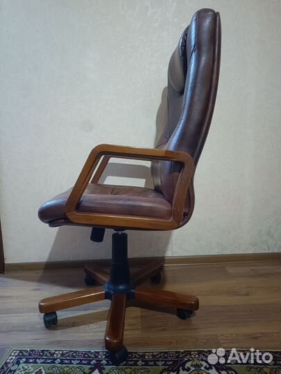 Компьютерное кресло кожа бу