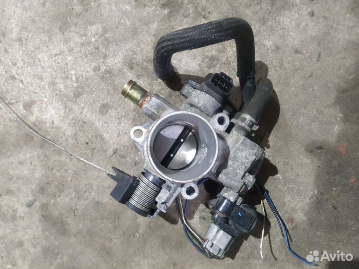 Дроссельная заслонка toyota 22210-22150 4ZZ