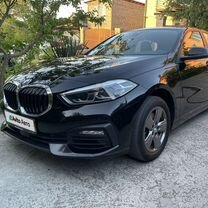 BMW 1 серия 1.5 AMT, 2020, 145 000 км, с пробегом, цена 2 490 000 руб.