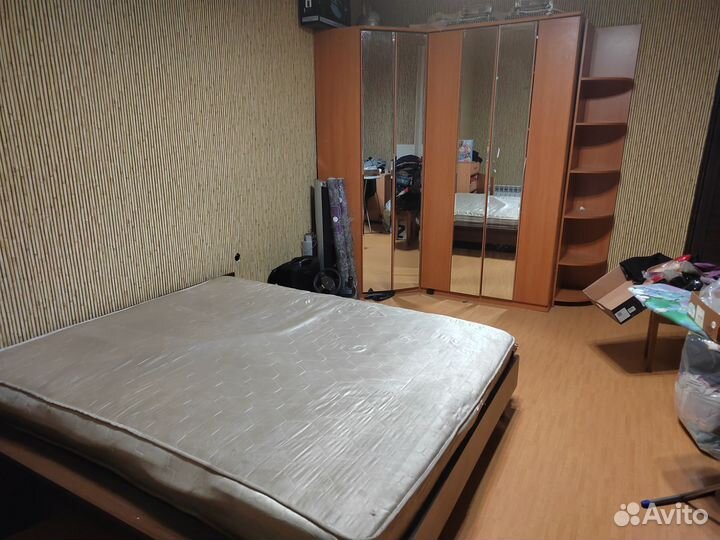 Спальный гарнитур бу