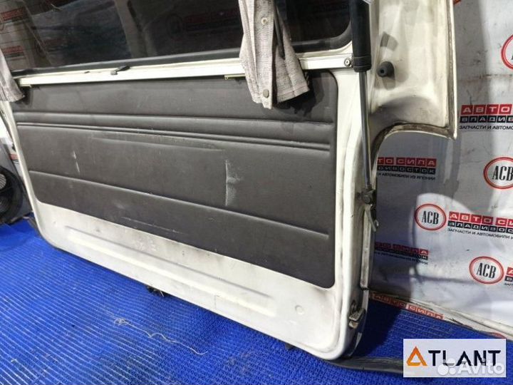 Дверь 5-я toyota hiace