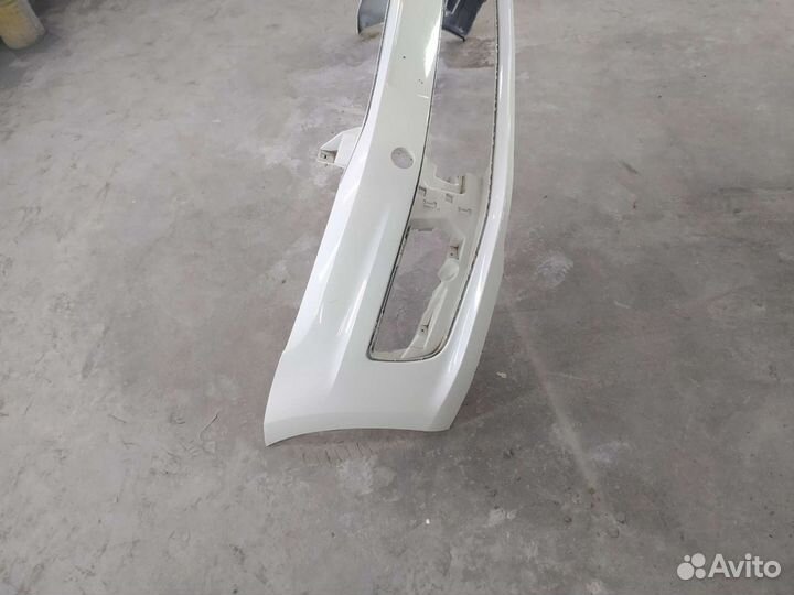 Передний бампер с поло