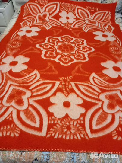 Одеяло полу шерсть