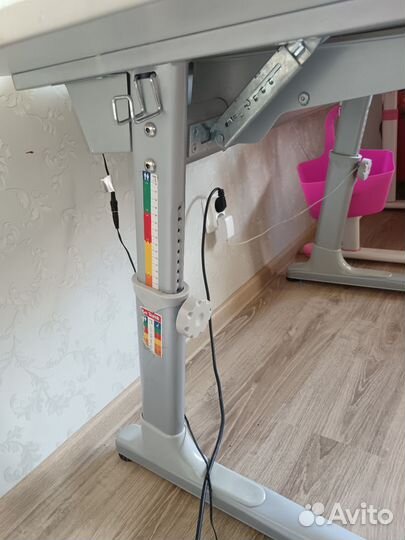 Стол письменный, растущий