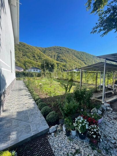 Дом 211 м² на участке 6,3 сот.