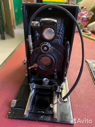 Антикварный немецкий выдвижной фотоаппарат.1
