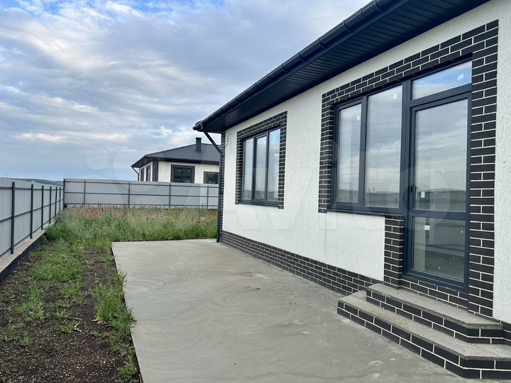 Дом 105 м² на участке 6 сот.