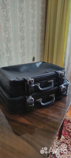 Комплект чемоданов времен СССР