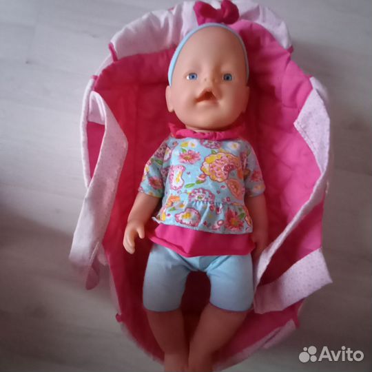 Кукла пупс и кукла