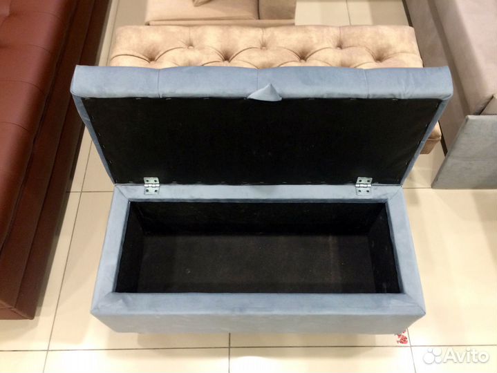Прямоугольный пуф с коробом и каретной стяжкой