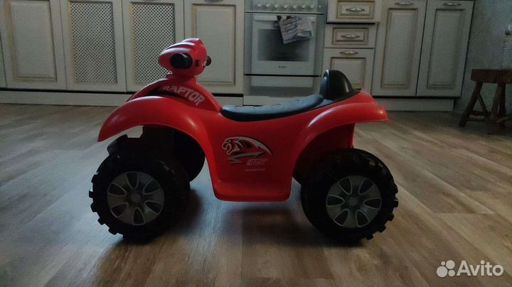 Детский квадроцикл на аккумуляторе