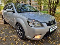 Kia Rio 1.4 AT, 2011, 148 000 км, с пробегом, цена 800 000 руб.