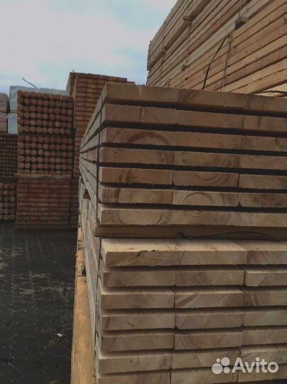 Сосновые доски, красота и функциональность в одном