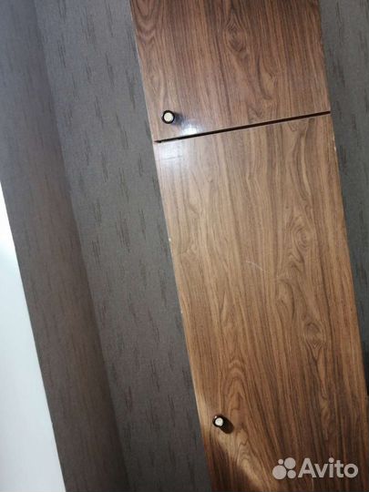 Вешалка в прихожую и пенал