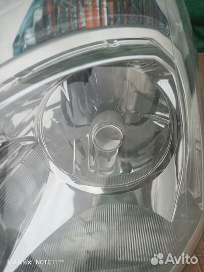 Фара Ниссан Кашкай Nissan Qashqai 2008 г