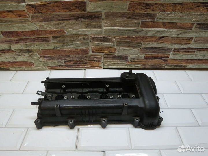 Клапанная крышка Hyundai Solaris 1