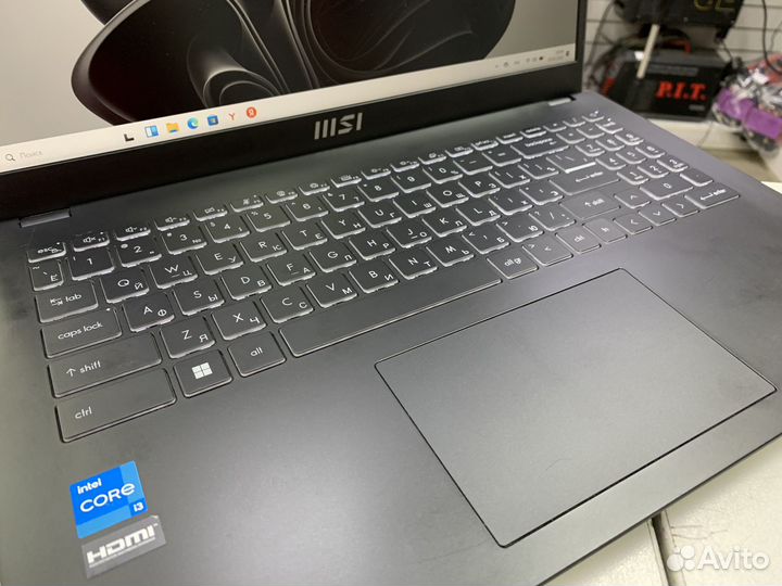Ноутбук MSI modern 15 B12M Core i3-1215U