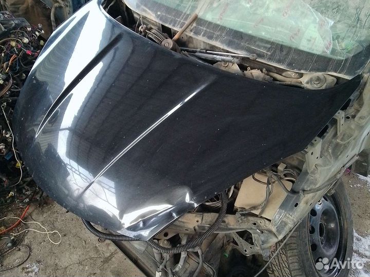 Капот на nissan note e11