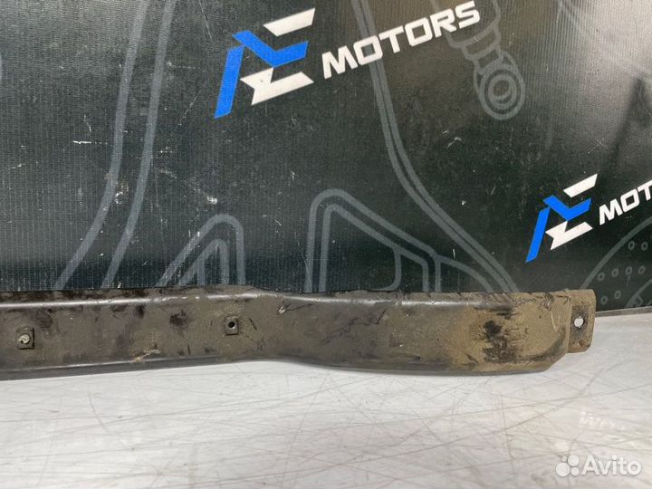 Крепление защиты двигателя Audi Q7 4L BAR 2007