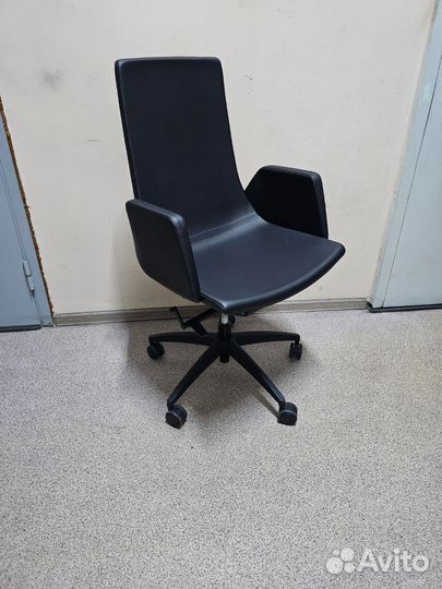 Кресло руководителя North Cape. narbutas