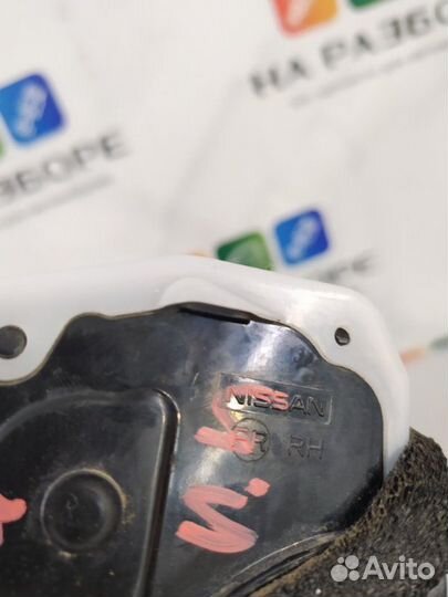 Замок двери передний правый Nissan Teana
